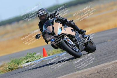 media/May-22-2023-Fastrack Riders (Mon) [[ae7626d9d8]]/Level 1/945am (Sweeper)/